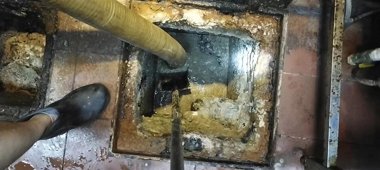 湖口污水池清理一般都有毒气，怎么预防中毒呢？